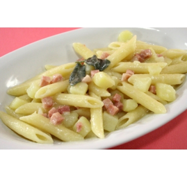 Penne Prosciutto e Panna Penne Prosciutto e Panna
